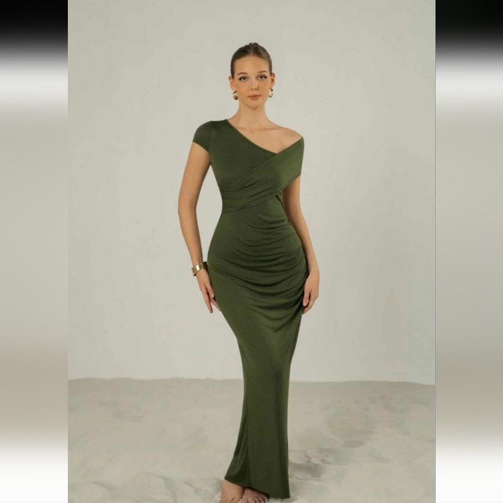 NWT Elegant Olive Green One-Shoulder Dress Size S